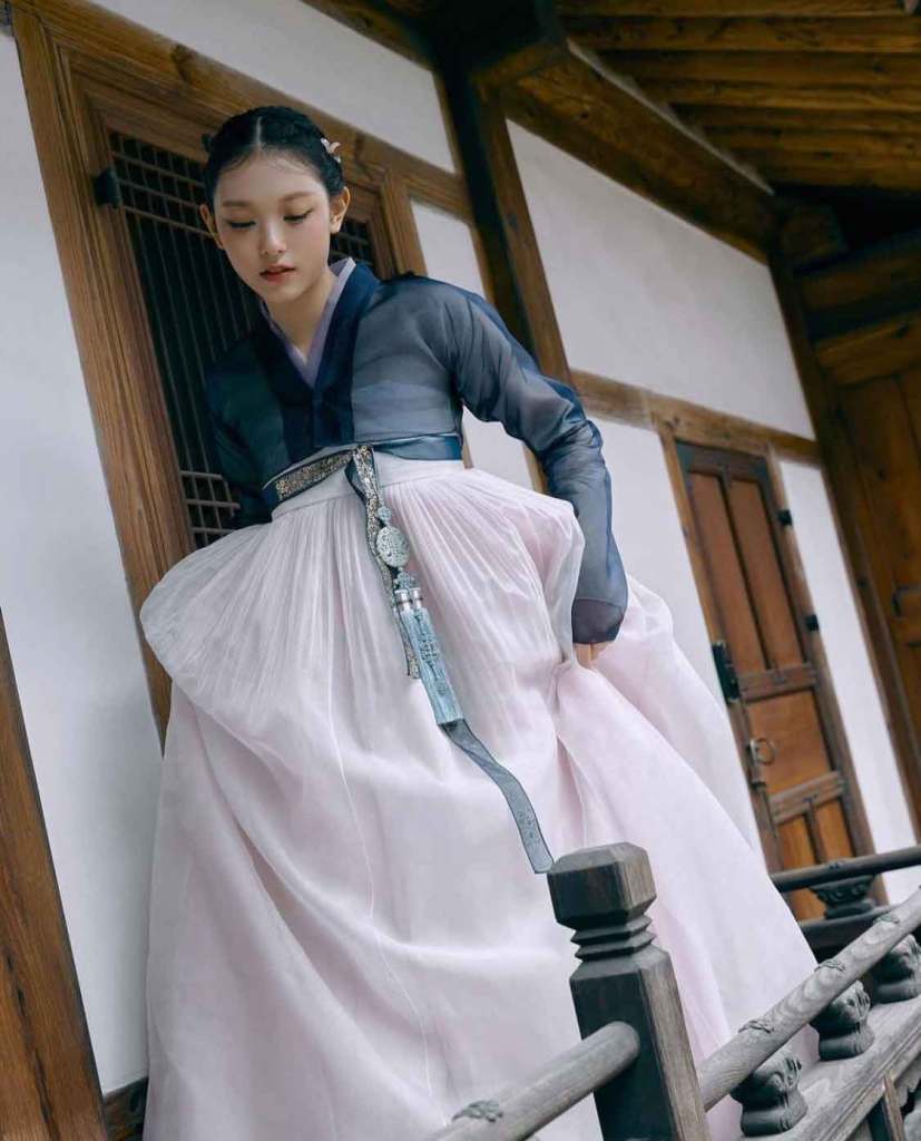 뉴진스 한복 입고 추석 인사와 계획 전하며 팬들에게 감사의 마음 전달 10 -